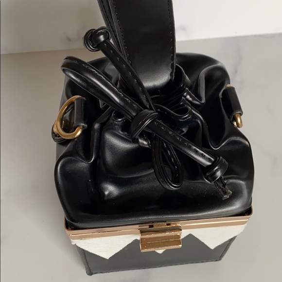 Cecilia Ma BW wrist bag - Picture 3 of 9